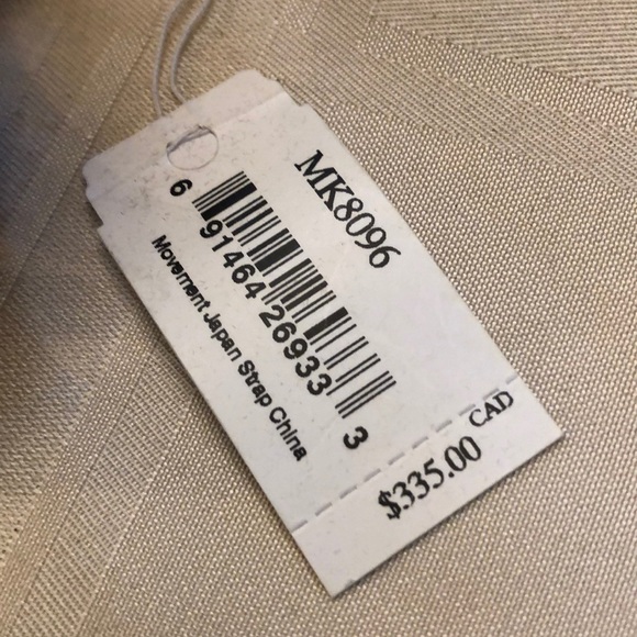 PRICE DROP Rose gold Michael Kors watch - Picture 4 of 5